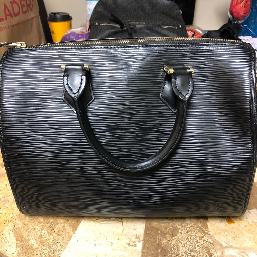 Louis Vuitton Black Vintage 30 Speedy Handbag 👝